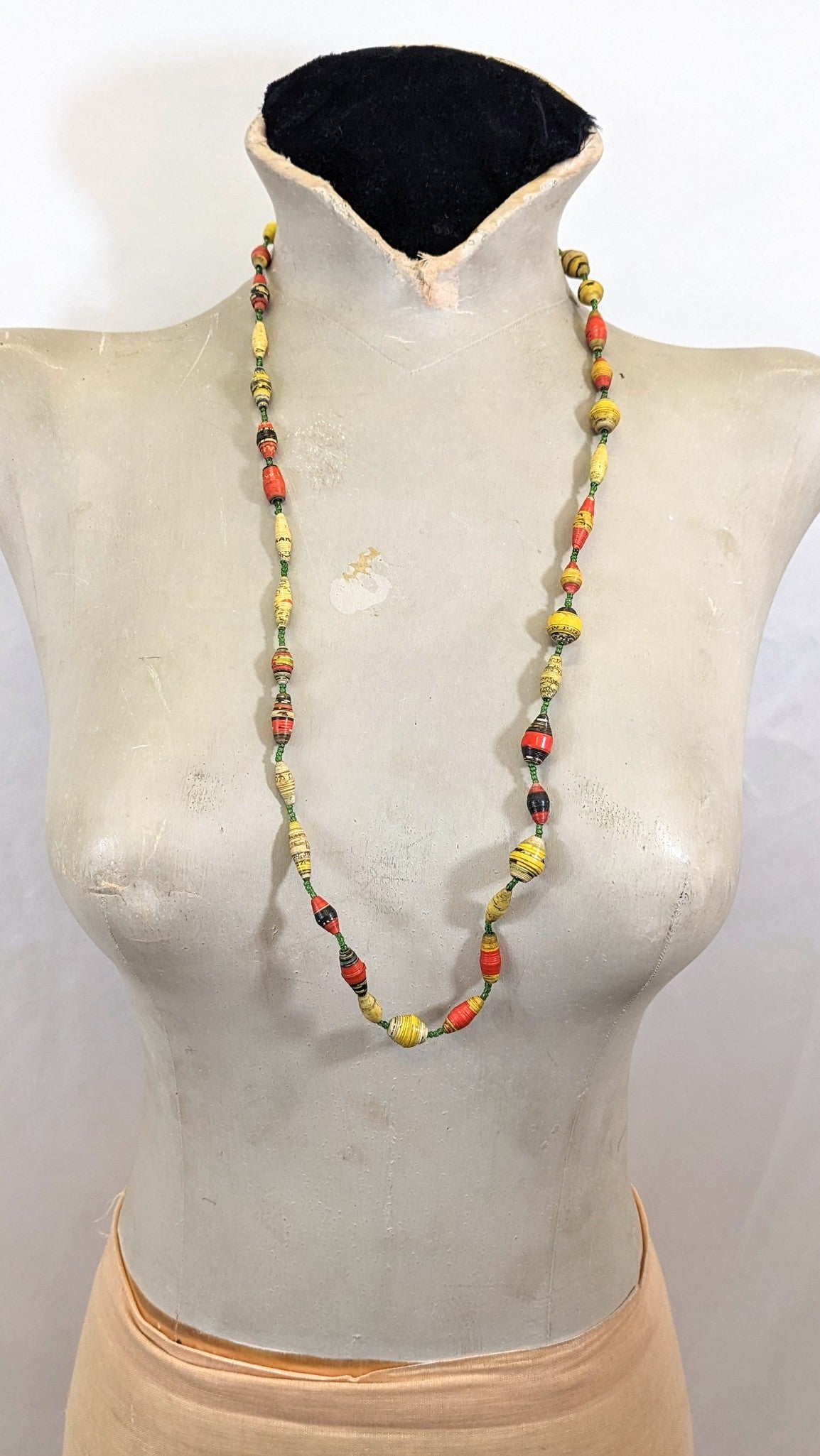 Late 1930s/early 1940s Wooden Necklace