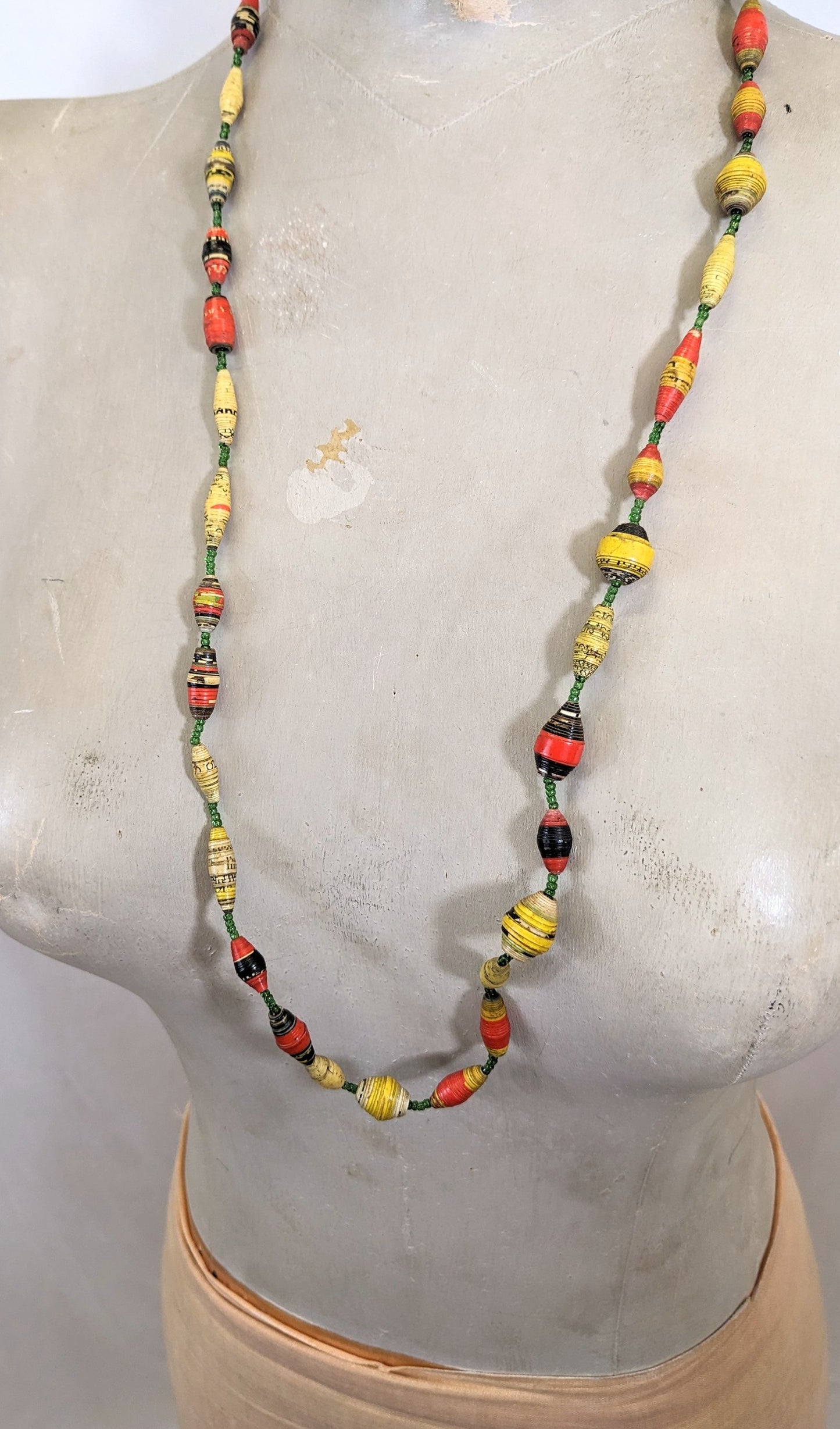 Late 1930s/early 1940s Wooden Necklace