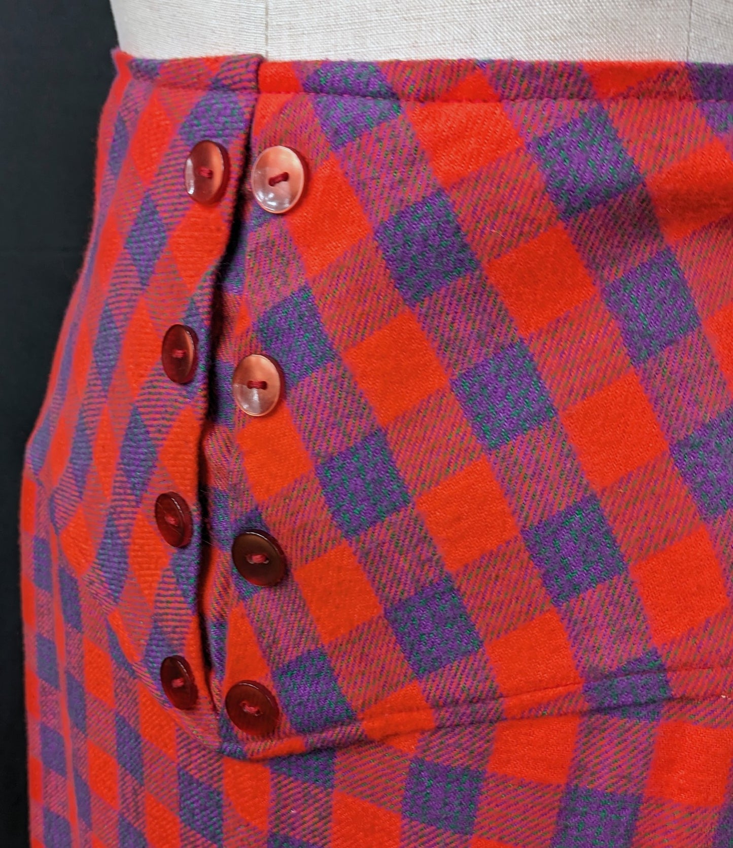 *RESERVED PLEASE DO NOT BUY* 1940s Plaid Button Detail Skirt