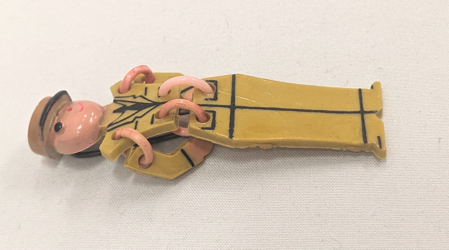 1940s American Buddy Brooch