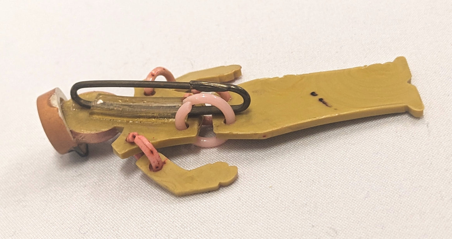 1940s American Buddy Brooch