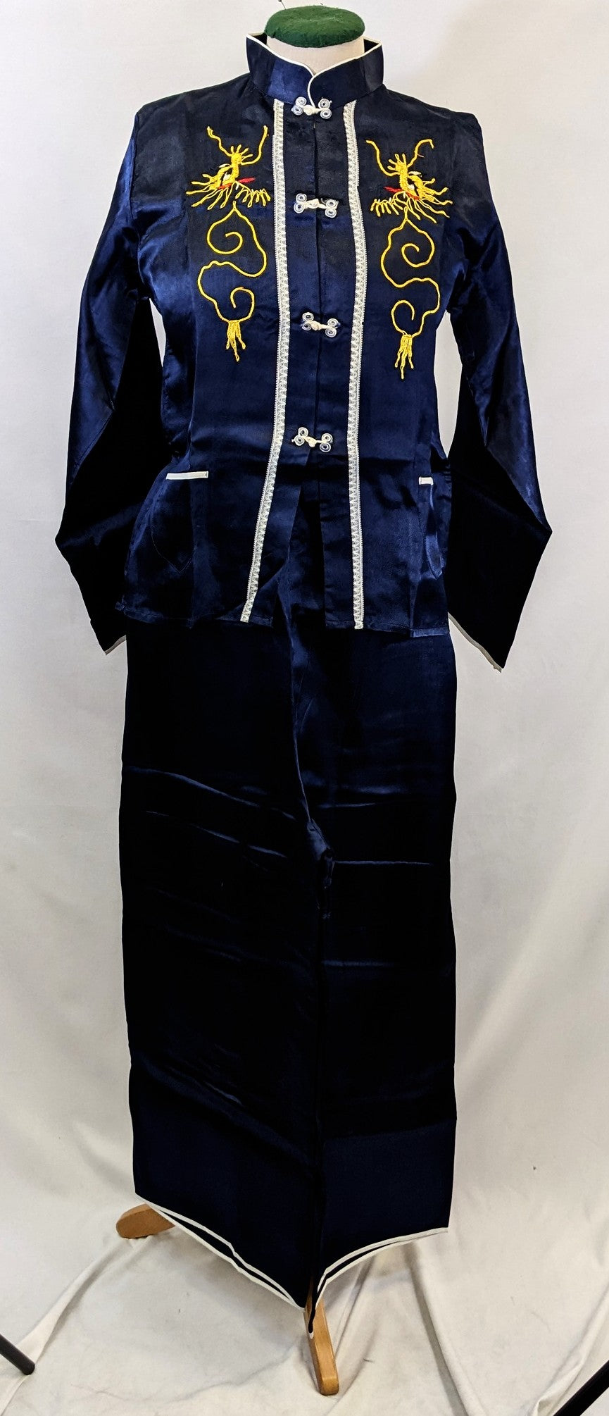 1930s/40s Asian Lounge Pyjamas and Slipper Set