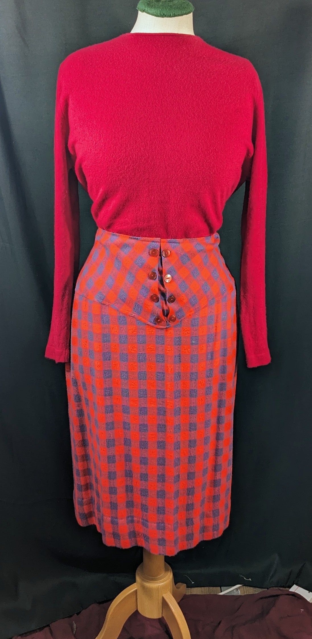 *RESERVED PLEASE DO NOT BUY* 1940s Plaid Button Detail Skirt