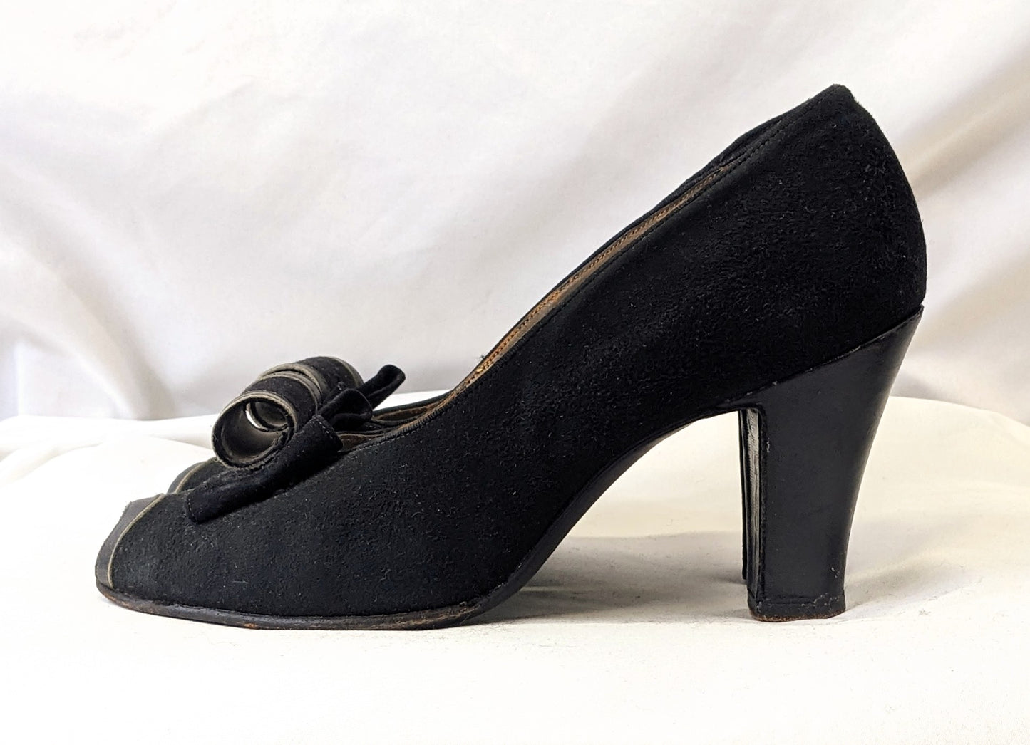 1940s Black Peep Toe Heels